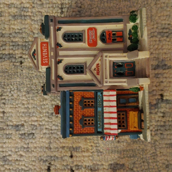 Dickens village - Picture 3 of 13